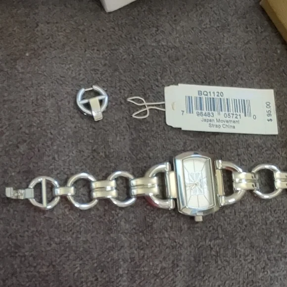 Fossil Silver Chain-Link Watch with Rectangular Face - Picture 3 of 3